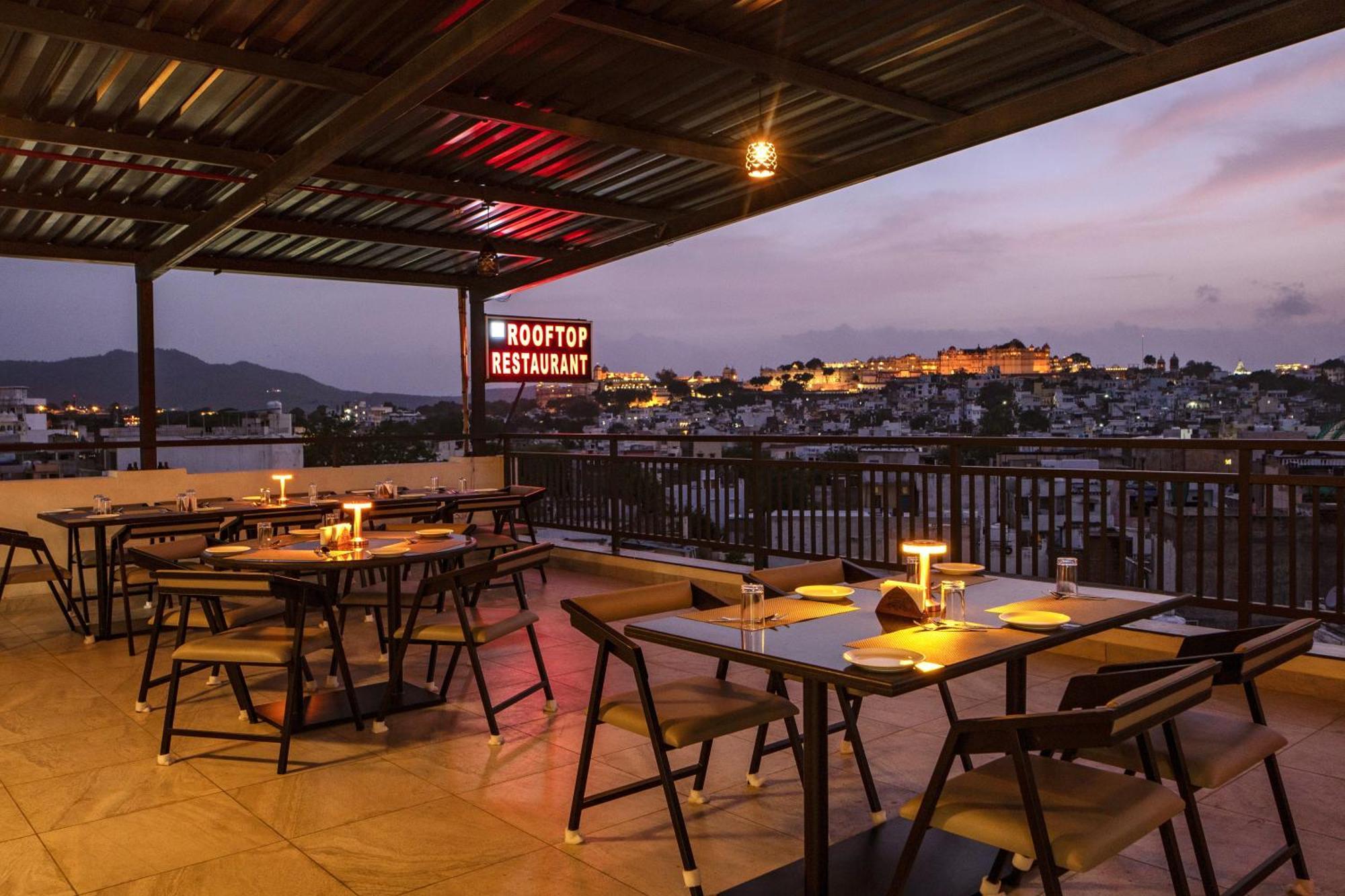 The Mangal View Residency - A Luxury Boutique Business Hotel Udaipur Exterior photo